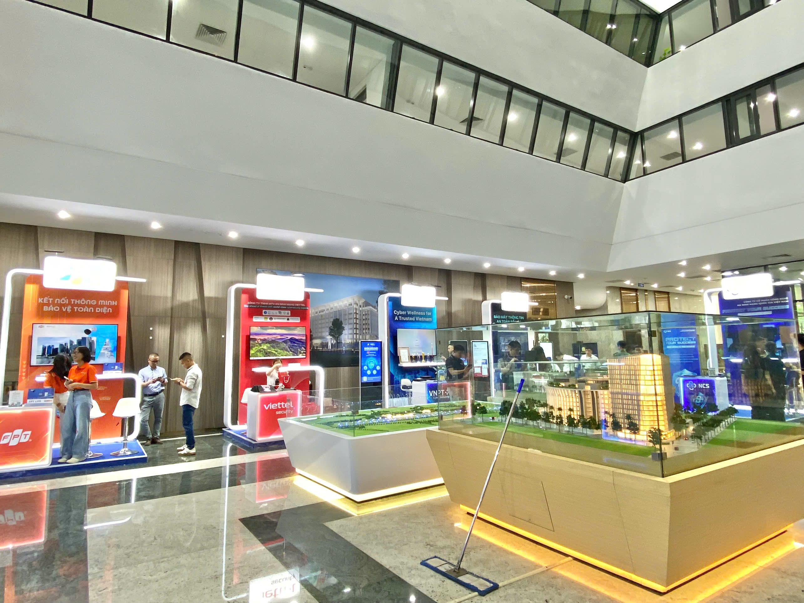 TOÀN CẢNH 7 BOOTH&nbsp; (Triển lãm CÔNG NGHỆ 5/8 2025)&nbsp;